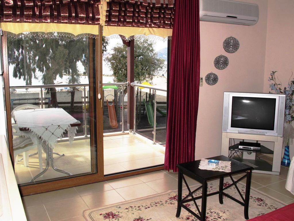 Sunset Beach Apartments Turgutreis Zimmer foto