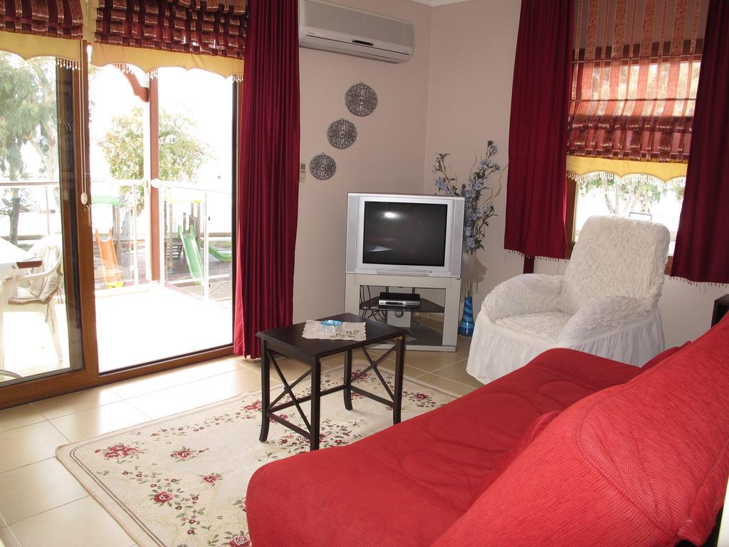 Sunset Beach Apartments Turgutreis Zimmer foto